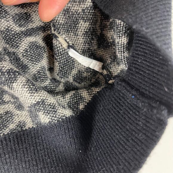 Molly Bracken Animal Print Sweater Womens Small Medium Black Long Sleeve Knit - Picture 6 of 10